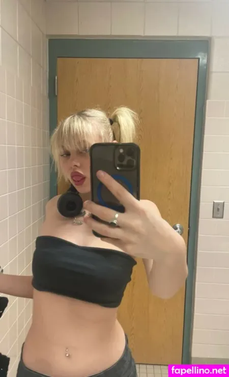 Iluvcadexx OnlyFans Thumbnail #r4wVOERB4T