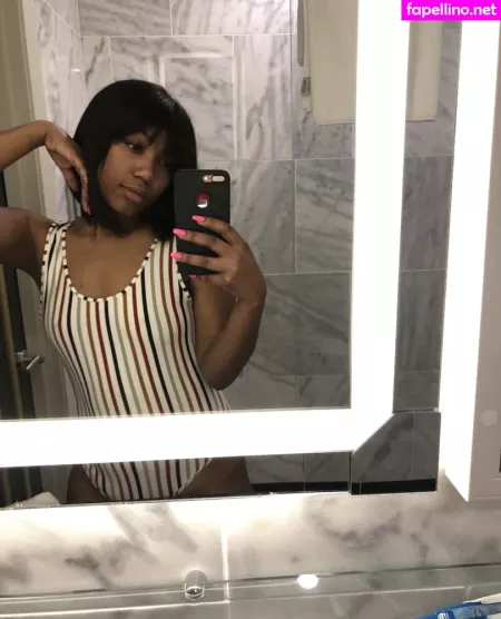 Iluvchanell OnlyFans Thumbnail #GlRItJE5cG