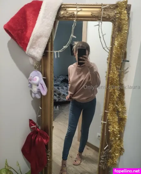Ily Laura OnlyFans Thumbnail #IMoJnFyOV5