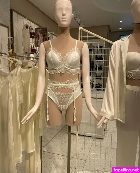 Ilyahriafree OnlyFans Thumbnail #gaj1PmFVRb