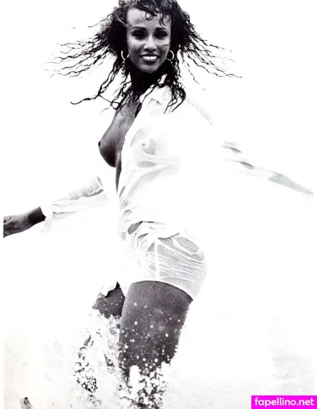 Iman Abdulmajid OnlyFans Thumbnail #FGe0Z4pWCh