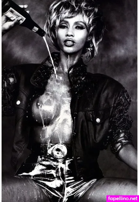 Iman Abdulmajid OnlyFans Thumbnail #GZyIXWJjn4