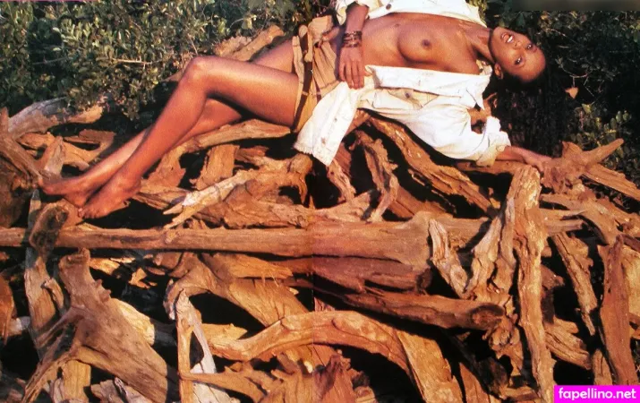 Iman Abdulmajid OnlyFans Thumbnail #O7erEBUimS