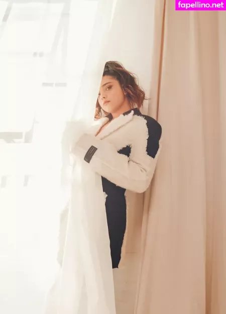 Iman Vellani OnlyFans Thumbnail #2jpvtKFjqZ