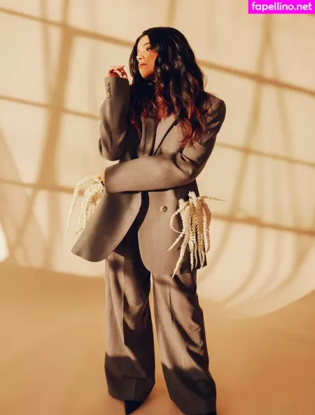 Iman Vellani OnlyFans Thumbnail #8FRpehc4IR