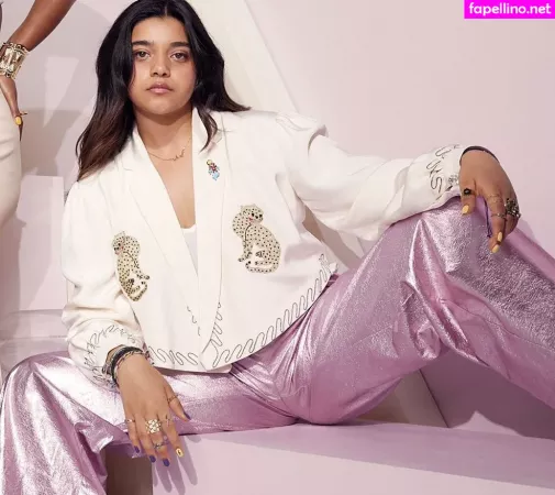 Iman Vellani OnlyFans Thumbnail #zVucJxOEs5