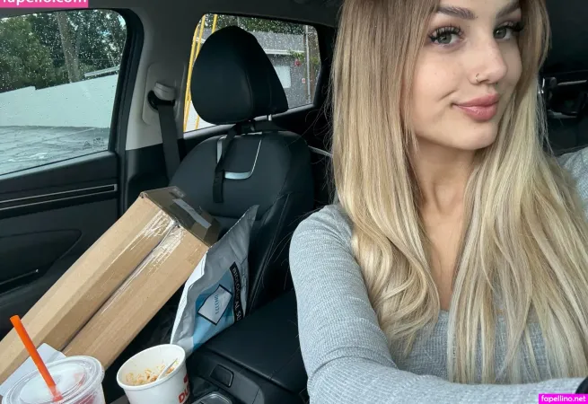 Imbellataylor OnlyFans Thumbnail #j7OPmdHHKi