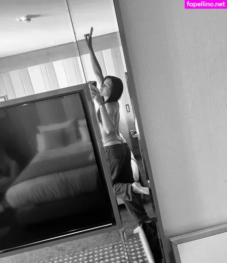 Imke Salander OnlyFans Thumbnail #4NcrQel5N6