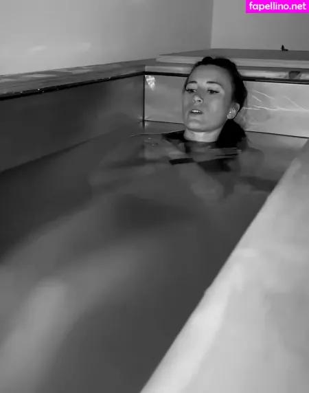 Imke Salander OnlyFans Thumbnail #lrC48gSd9H