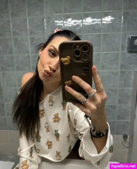 Imlily06 Main Profile Photo