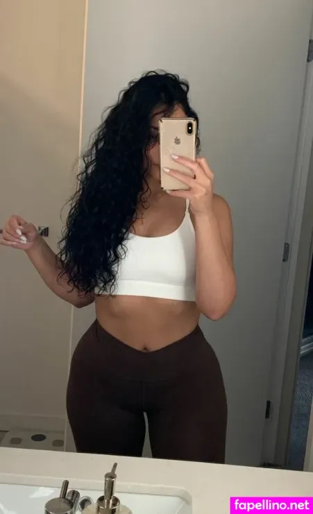 Imlovinlaina OnlyFans Thumbnail #HBiPgRdDE3