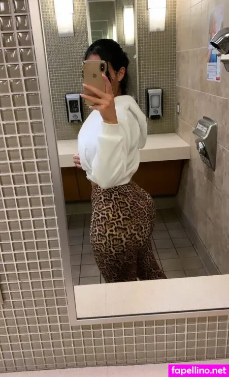 Imlovinlaina Main Profile Photo