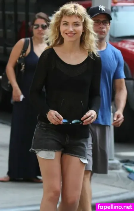 Imogen Poots OnlyFans Thumbnail #LS2Tn6qbqp