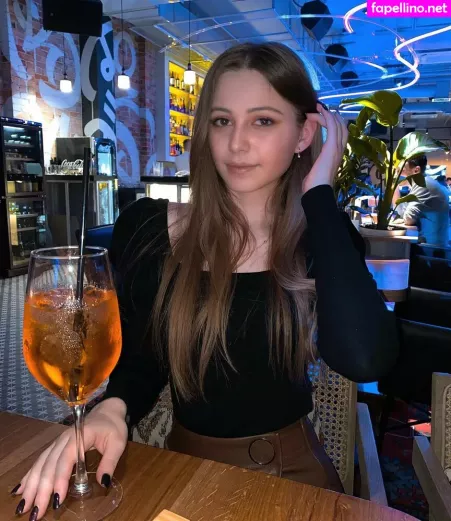 Imsarahisizzu OnlyFans Thumbnail #gcsH2NDqut