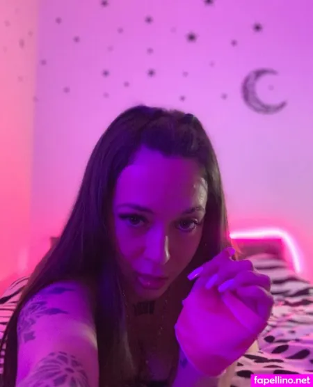 Imsophiexx OnlyFans Thumbnail #F7MCs6F40c