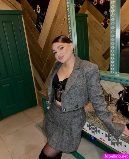 In Your Heart OnlyFans Thumbnail #MrbWrk7cmh