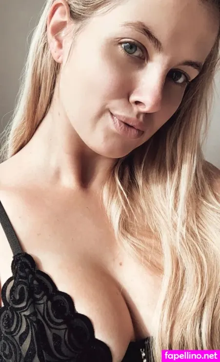 Inaacoladaa OnlyFans Thumbnail #HE9jG4LhTU