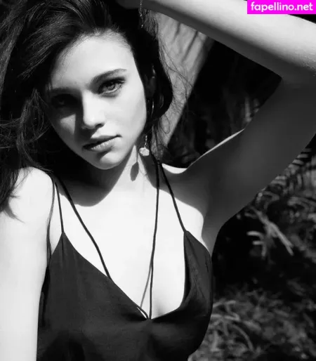 India Eisley OnlyFans Thumbnail #QbZzaUcrp7