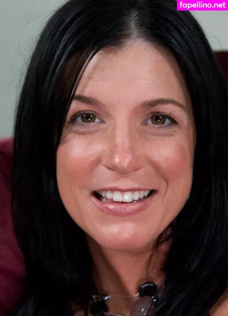 India Summer OnlyFans Thumbnail #ZuPXGrIJTy