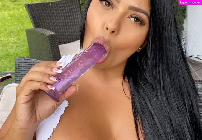 Indialovex OnlyFans Thumbnail #1ZhGcQ64uL