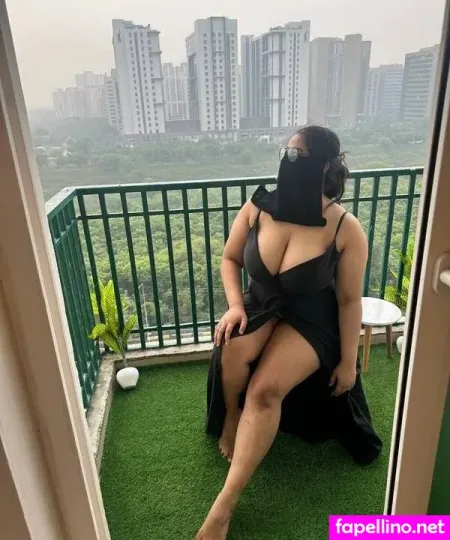 Indian Hijabi OnlyFans Thumbnail #CXfVdi7f4a