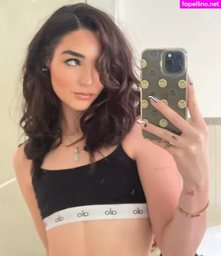 Indiana Massara OnlyFans Thumbnail #052ztIxrX8