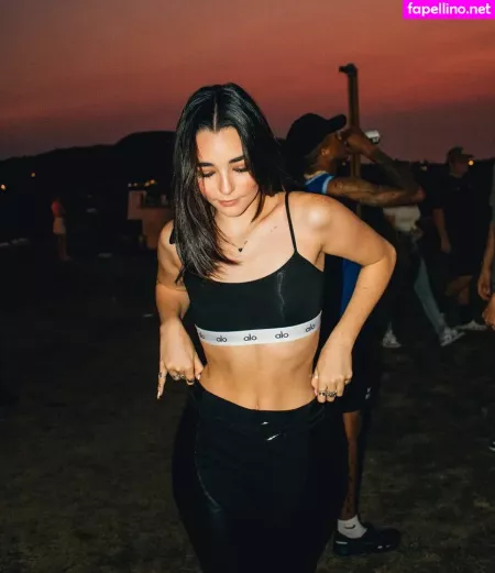 Indiana Massara OnlyFans Thumbnail #R6IDrOfeuc