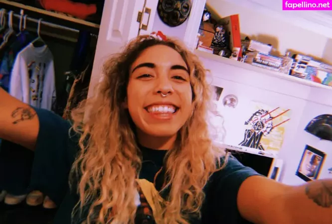 Indigo De Souza OnlyFans Thumbnail #8LPXUIgR6O