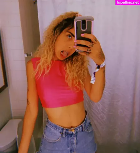 Indigo De Souza OnlyFans Thumbnail #f89wZYgBRy