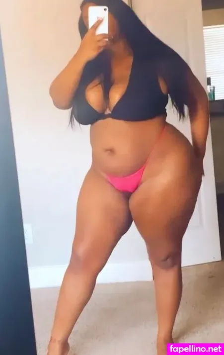 Indyyfineass OnlyFans Thumbnail #4B8woshVum