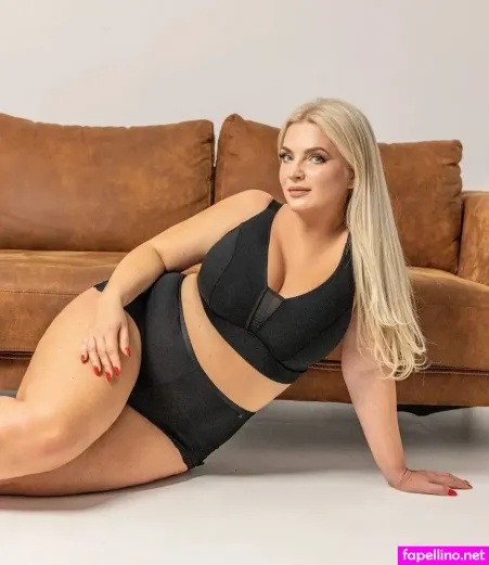 Ines Cudna OnlyFans Thumbnail #EKkqdc01fW