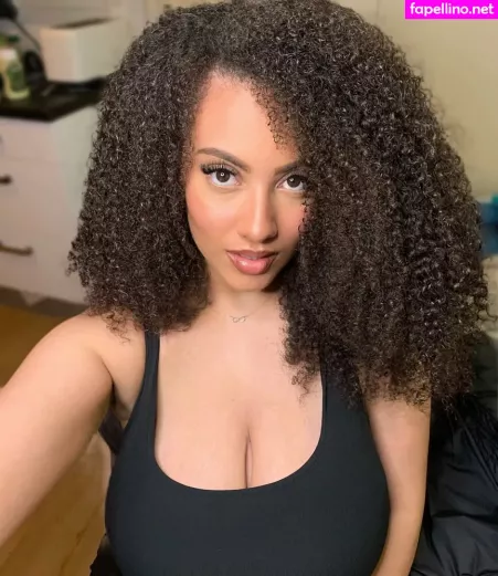 Ines Curly OnlyFans Thumbnail #DgPQ24LPsZ