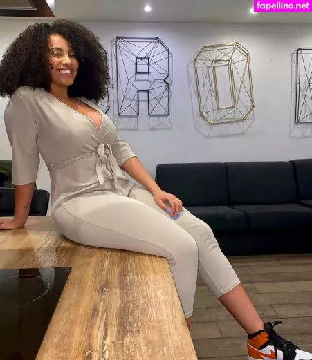 Ines Curly OnlyFans Thumbnail #HE0klcCRnk