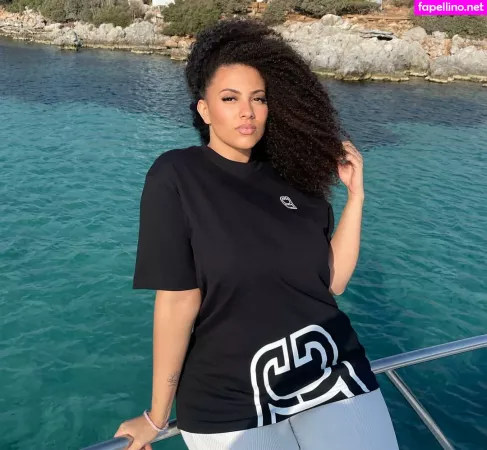 Ines Curly OnlyFans Thumbnail #diKRhXN87d