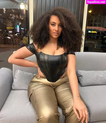 Ines Curly OnlyFans Thumbnail #i47048OEVV