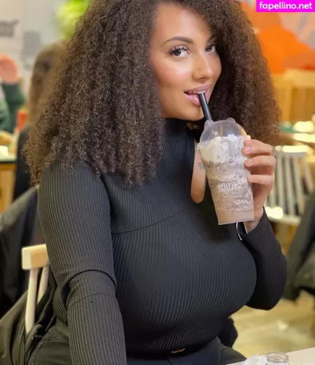 Ines Curly OnlyFans Thumbnail #viFn6DmO2p