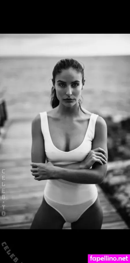 Ines Estelle Kahn OnlyFans Thumbnail #PliyvGnV59
