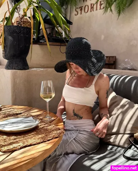 Inez Life OnlyFans Thumbnail #zPZvd8pM52