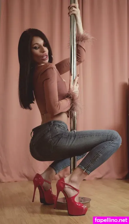 Ingrid Jelissee OnlyFans Thumbnail #OpSSmJY5iS