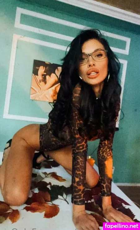 Ingrid Jelissee OnlyFans Thumbnail #Sc9xDPHq17