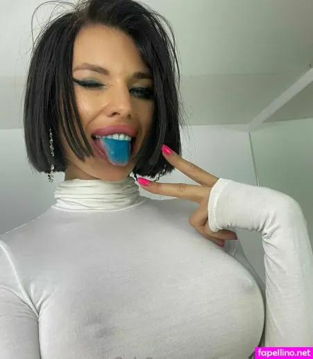 Ingrid Jelissee OnlyFans Thumbnail #dAECLhRR4E