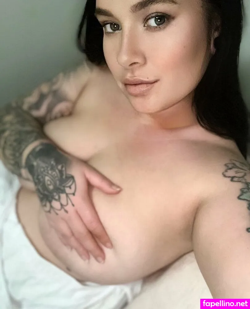 inkedivy_x, justyouraveragemum_x Nude Leaked OnlyFans Photo #FPUsELoMfb