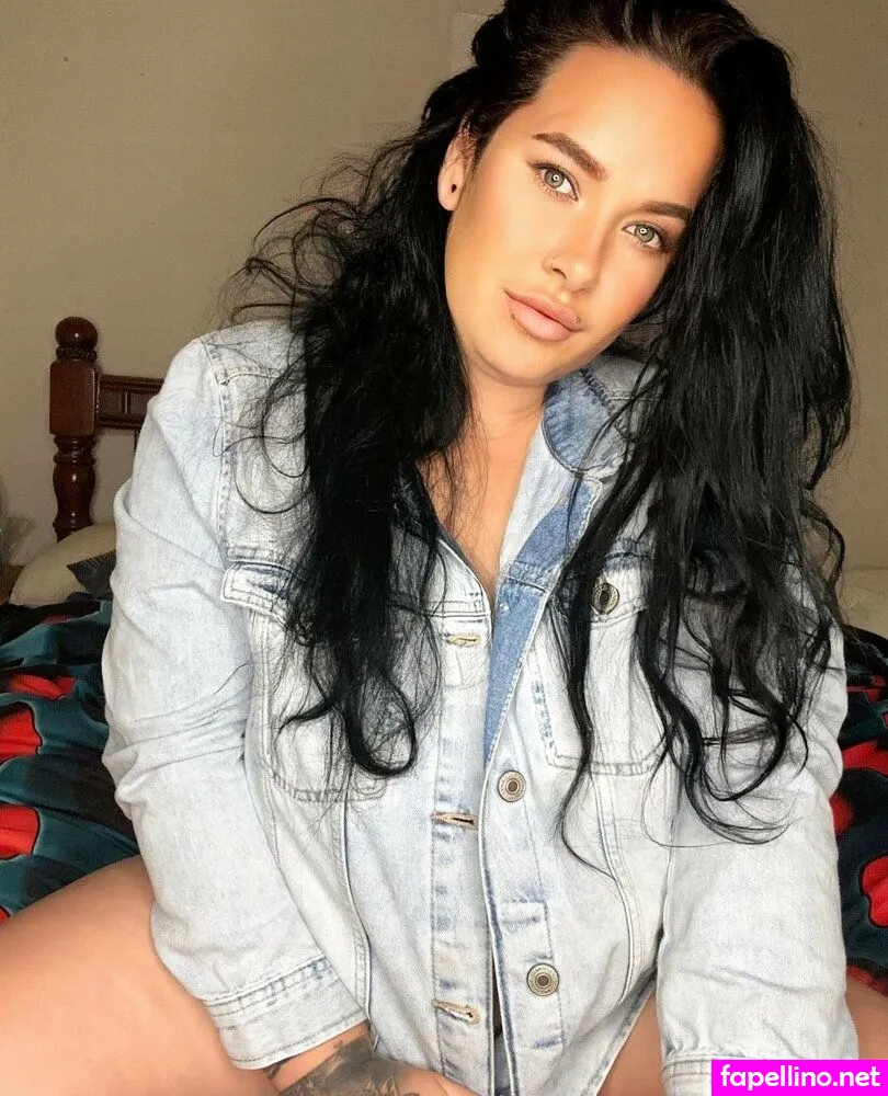 inkedivy_x, justyouraveragemum_x Nude Leaked OnlyFans Photo #k0KcwQjAl9