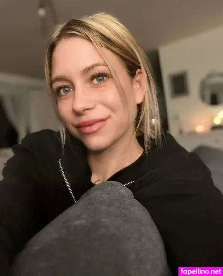 Inkedtempress OnlyFans Thumbnail #CMVJXlJvBX