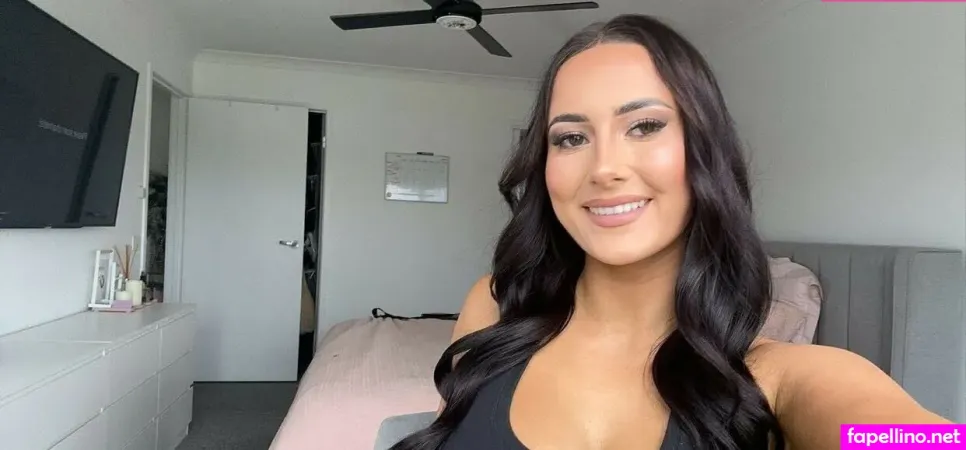 Innika Hodgson OnlyFans Thumbnail #sVXXWTuySn
