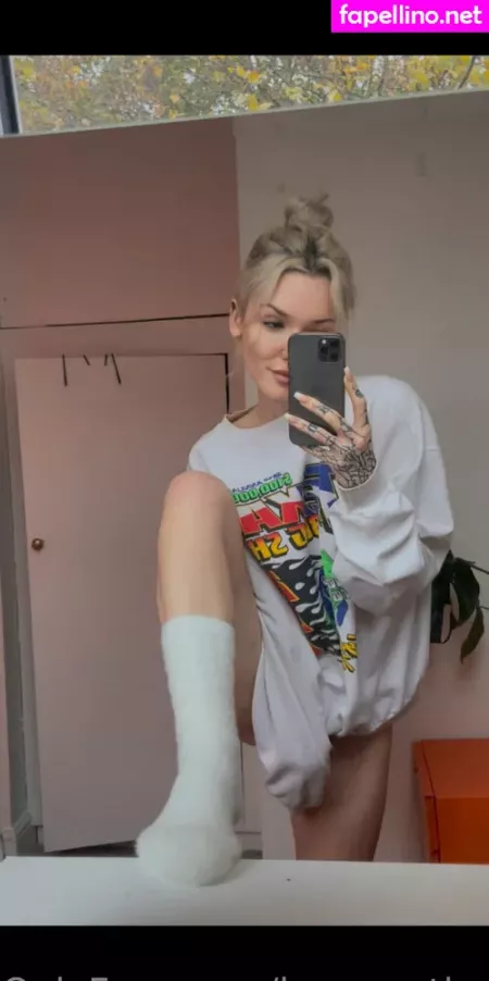 Innocent Isabel OnlyFans Thumbnail #0prYt8TiXj