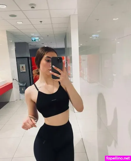 Innocent Mila OnlyFans Thumbnail #ELUxXaZu34