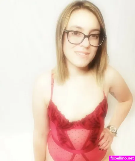 Innocenthotwifexxx 5 OnlyFans Thumbnail #NVYICxdVI3