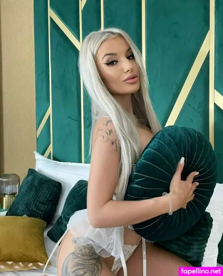 Innocentsonia OnlyFans Thumbnail #BlwGLcVBI0