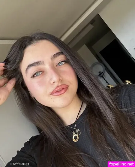 Ins Abdelli OnlyFans Thumbnail #3yY38rXIko